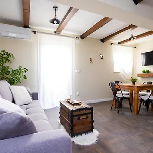  Apartman Fe